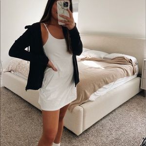 VIRAL Abercrombie Traveler Dress